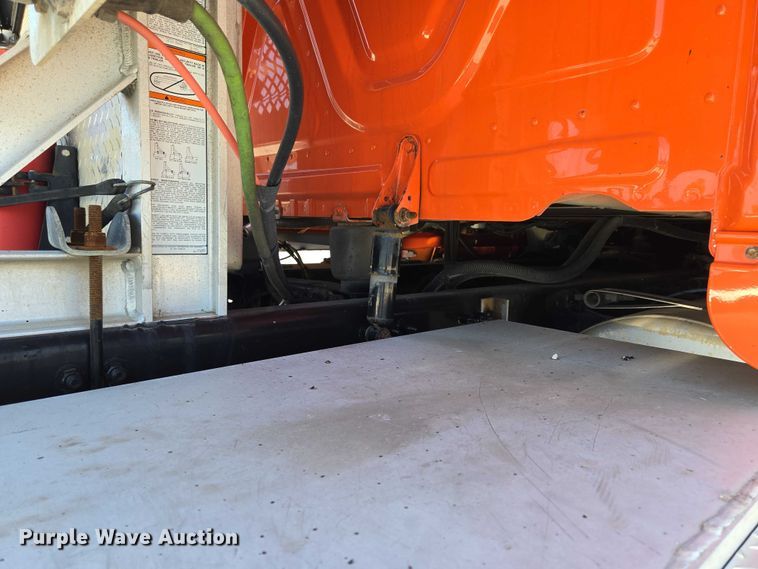 image for item DS3830 2016 Freightliner Cascadia 125 semi truck