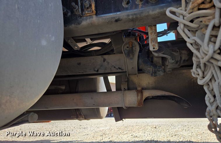 image for item DS3830 2016 Freightliner Cascadia 125 semi truck