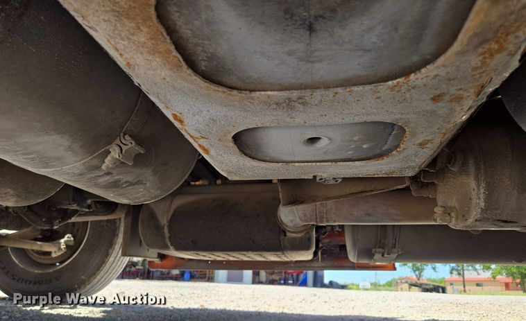 image for item DS3830 2016 Freightliner Cascadia 125 semi truck