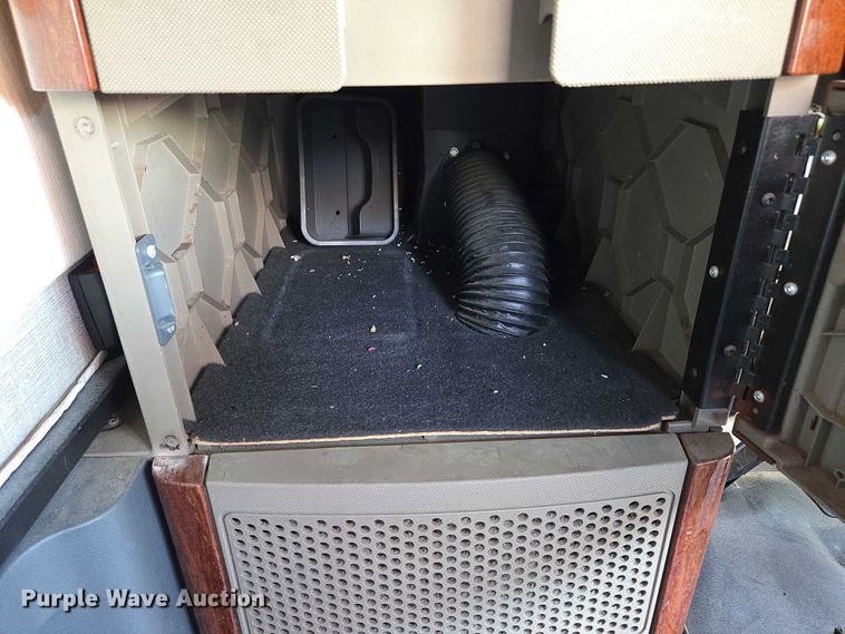 image for item DS3830 2016 Freightliner Cascadia 125 semi truck