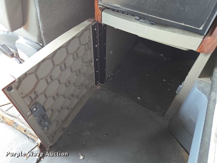 image for item DS3830 2016 Freightliner Cascadia 125 semi truck