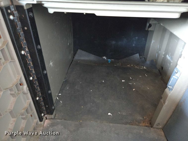 image for item DS3830 2016 Freightliner Cascadia 125 semi truck