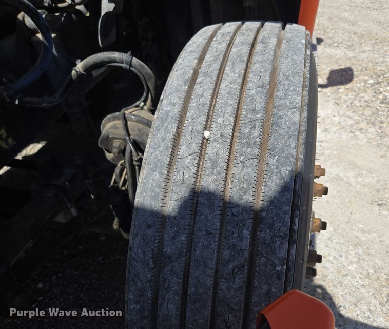 image for item DS3830 2016 Freightliner Cascadia 125 semi truck