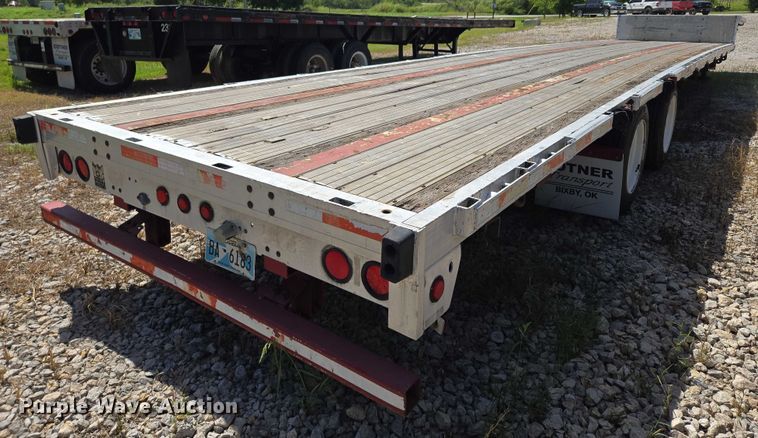 image for item DS3831 2005 Trail King IND., INC. TK80ACS-532 drop deck trailer