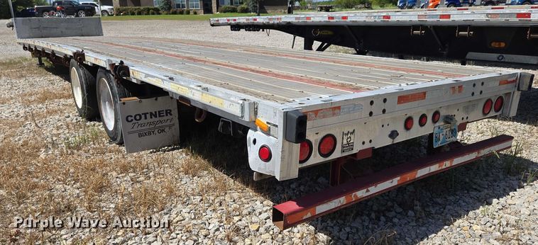 image for item DS3831 2005 Trail King IND., INC. TK80ACS-532 drop deck trailer