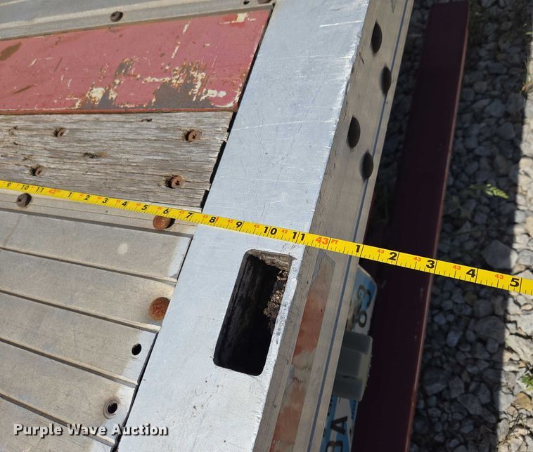 image for item DS3831 2005 Trail King IND., INC. TK80ACS-532 drop deck trailer