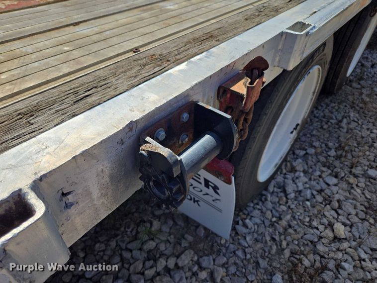 image for item DS3831 2005 Trail King IND., INC. TK80ACS-532 drop deck trailer