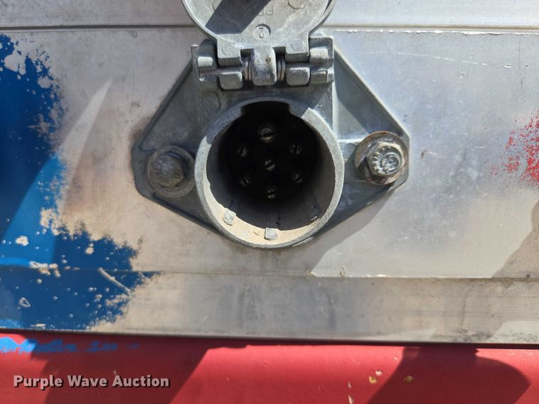 image for item DS3831 2005 Trail King IND., INC. TK80ACS-532 drop deck trailer