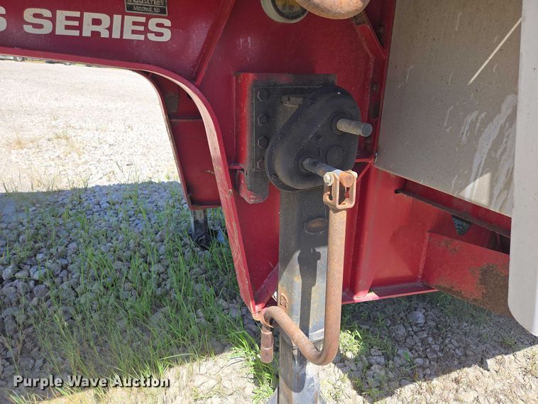 image for item DS3831 2005 Trail King IND., INC. TK80ACS-532 drop deck trailer