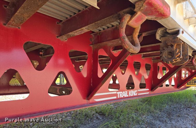 image for item DS3831 2005 Trail King IND., INC. TK80ACS-532 drop deck trailer
