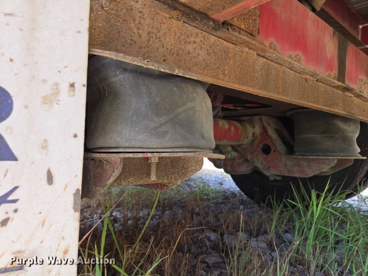 image for item DS3831 2005 Trail King IND., INC. TK80ACS-532 drop deck trailer