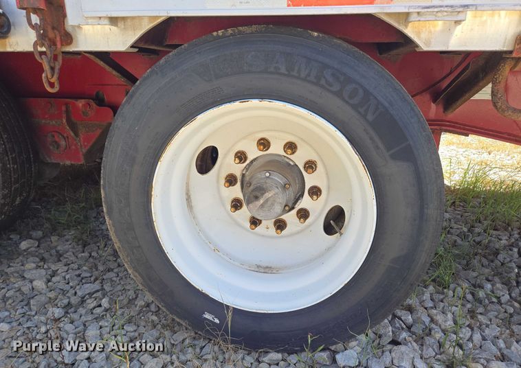 image for item DS3831 2005 Trail King IND., INC. TK80ACS-532 drop deck trailer