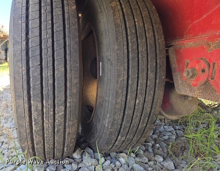 image for item DS3831 2005 Trail King IND., INC. TK80ACS-532 drop deck trailer