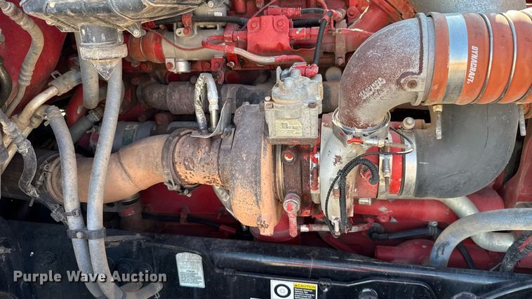 image for item DT6708 2020 Peterbilt 567 semi truck