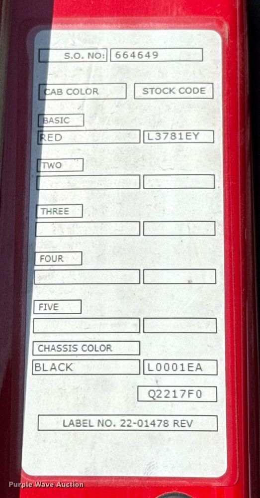 image for item DT6708 2020 Peterbilt 567 semi truck