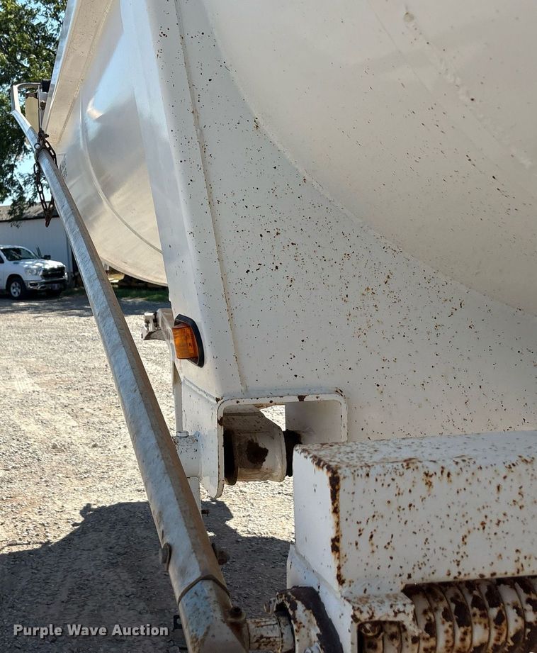 image for item DT6710 2017 Armor Lite SHD-32/42 end dump trailer