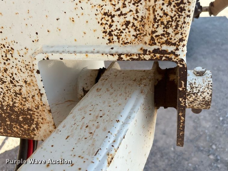 image for item DT6710 2017 Armor Lite SHD-32/42 end dump trailer