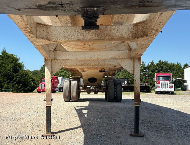 image for item DT6710 2017 Armor Lite SHD-32/42 end dump trailer