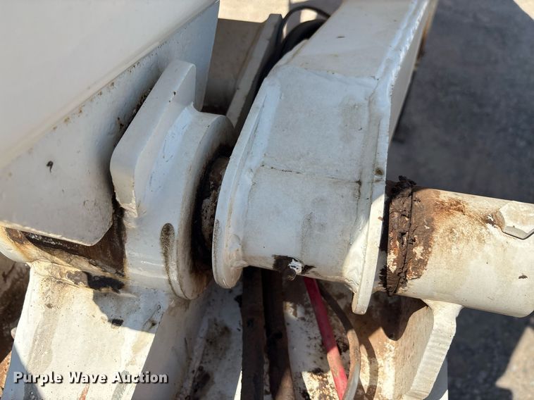 image for item DT6710 2017 Armor Lite SHD-32/42 end dump trailer