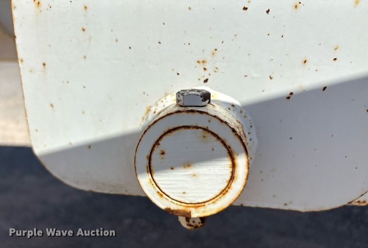 image for item DT6710 2017 Armor Lite SHD-32/42 end dump trailer