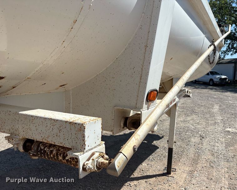 image for item DT6710 2017 Armor Lite SHD-32/42 end dump trailer