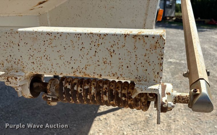 image for item DT6710 2017 Armor Lite SHD-32/42 end dump trailer