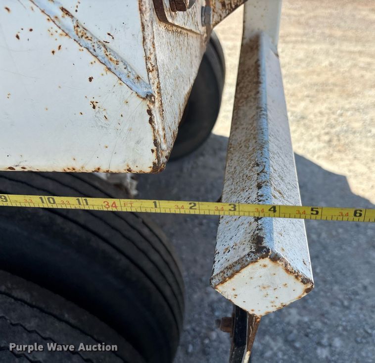 image for item DT6710 2017 Armor Lite SHD-32/42 end dump trailer