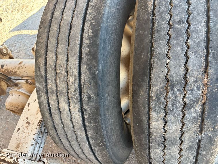 image for item DT6710 2017 Armor Lite SHD-32/42 end dump trailer