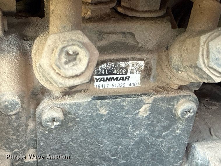 image for item DT6711 2017 Peterbilt 579 semi truck