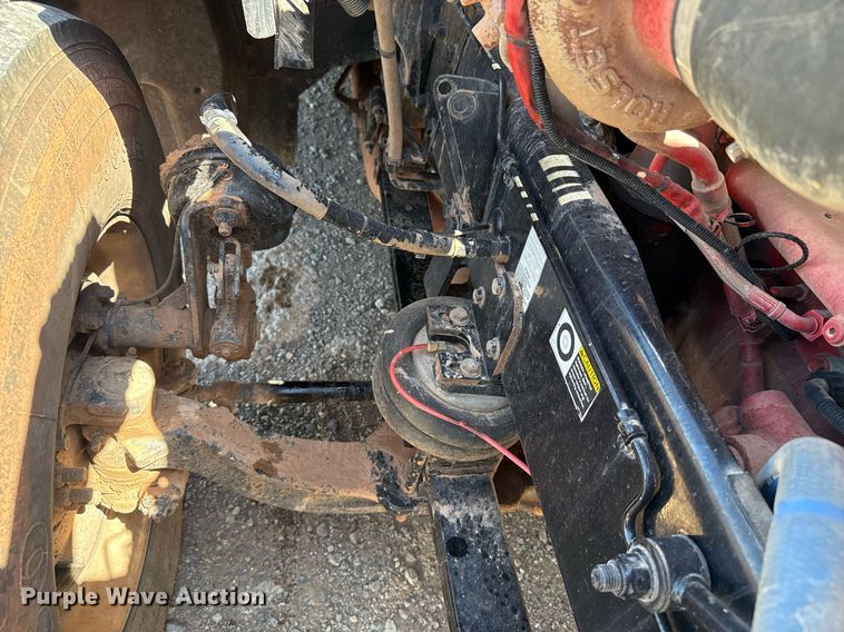 image for item DT6711 2017 Peterbilt 579 semi truck