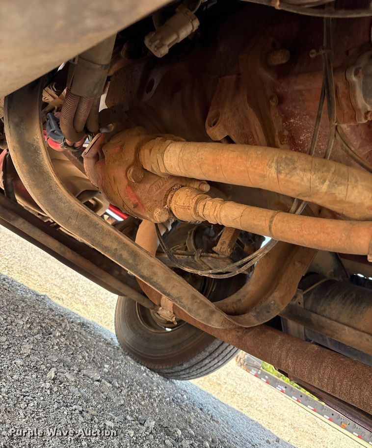 image for item DT6712 2014 Kenworth T660 semi truck