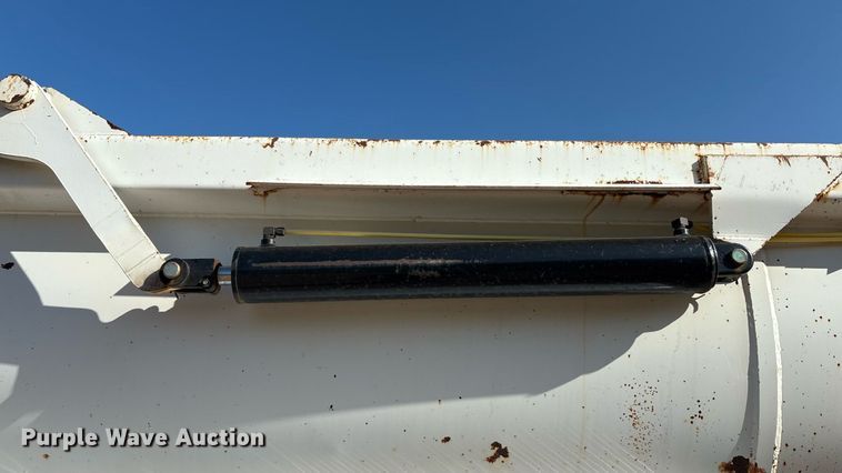 image for item DT6713 2017 Armor Lite SHD-32/42 end dump trailer