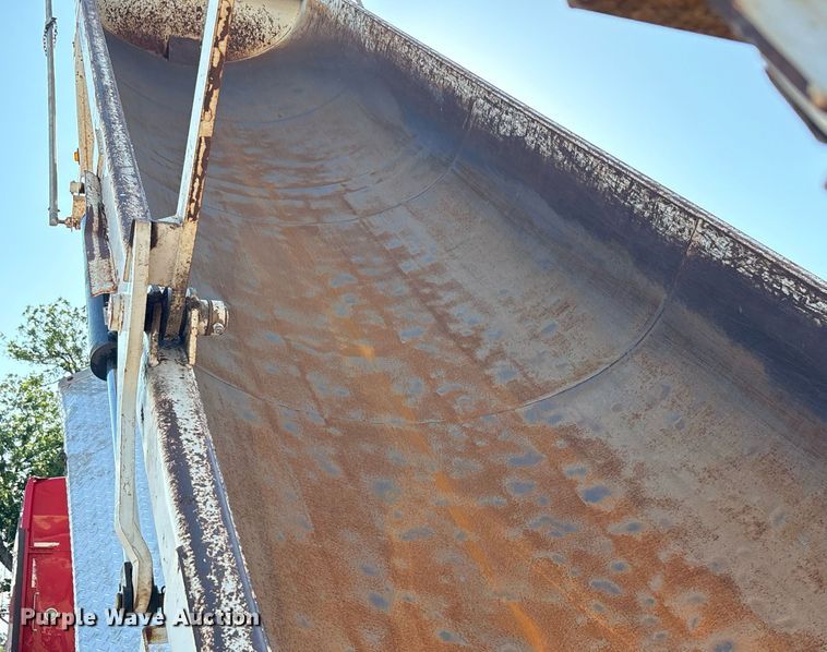 image for item DT6713 2017 Armor Lite SHD-32/42 end dump trailer