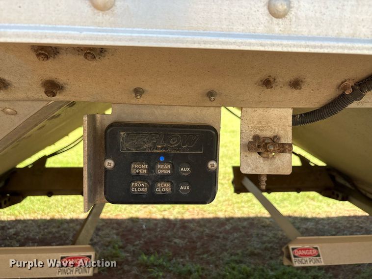 image for item DT6714 2012 Timpte Supper Hopper grain trailer