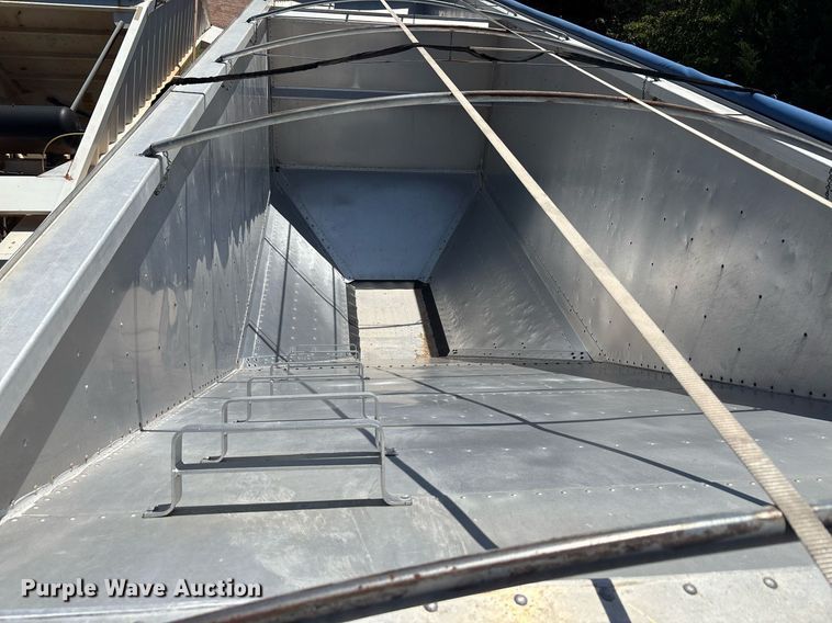 image for item DT6714 2012 Timpte Supper Hopper grain trailer