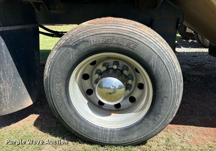 image for item DT6714 2012 Timpte Supper Hopper grain trailer