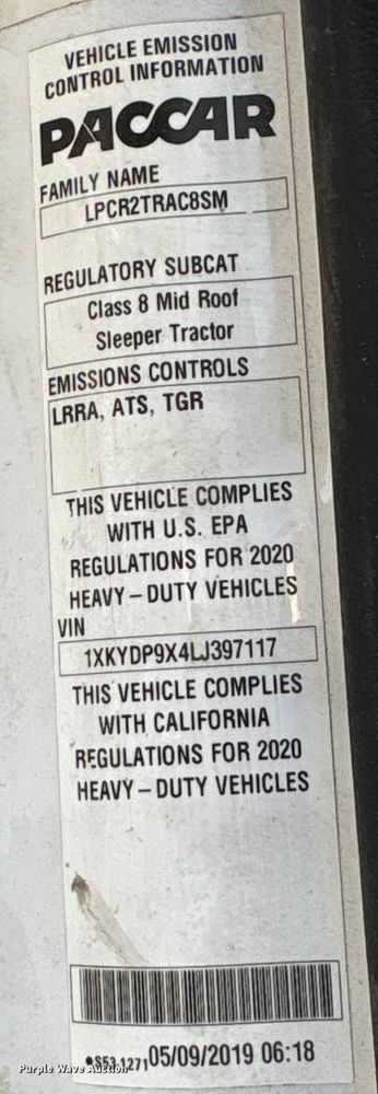 image for item DT6715 2020 Kenworth T680 semi truck