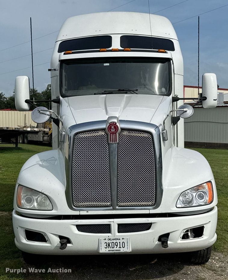CAMIóN CAMAROTE 2013 KENWORTH
