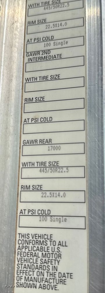 image for item DU9364 2013 Kenworth T660 semi truck