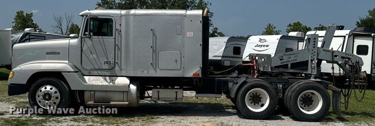 image for item DU9368 1991 Freightliner USF-1E semi truck