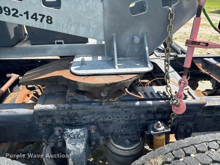 image for item DU9368 1991 Freightliner USF-1E semi truck