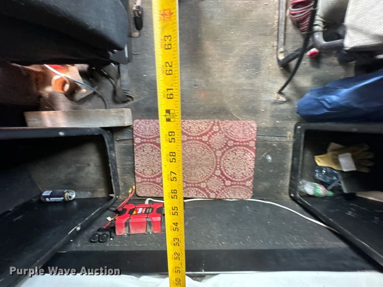 image for item DU9368 1991 Freightliner USF-1E semi truck