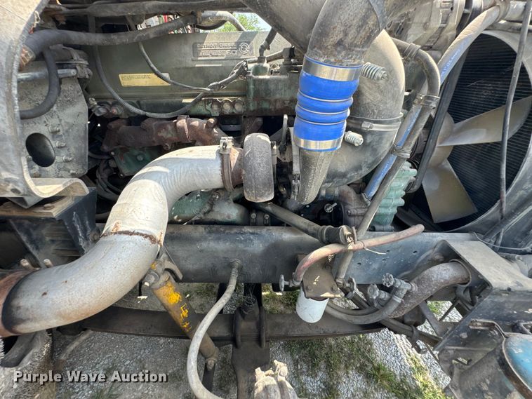 image for item DU9368 1991 Freightliner USF-1E semi truck