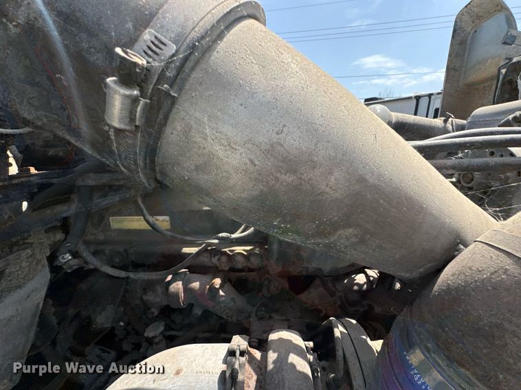 image for item DU9368 1991 Freightliner USF-1E semi truck