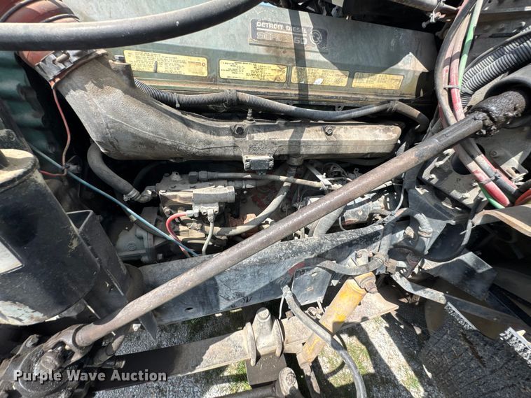 image for item DU9368 1991 Freightliner USF-1E semi truck