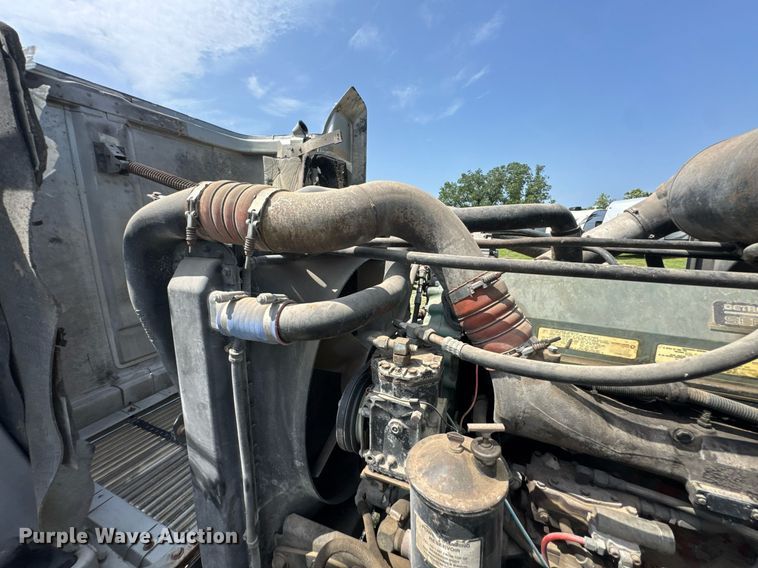 image for item DU9368 1991 Freightliner USF-1E semi truck