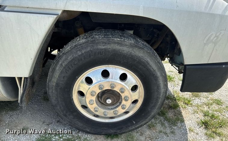 image for item DU9368 1991 Freightliner USF-1E semi truck