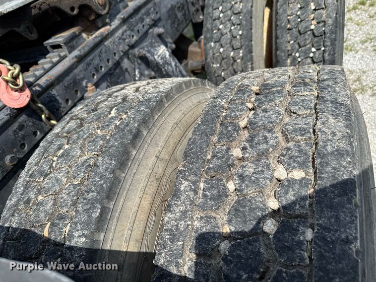 image for item DU9368 1991 Freightliner USF-1E semi truck