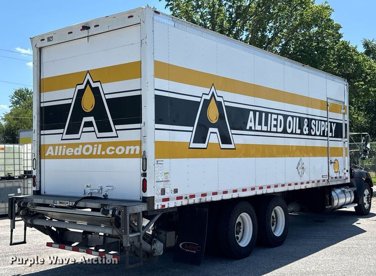 image for item DU9426 2013 Kenworth T370 box truck