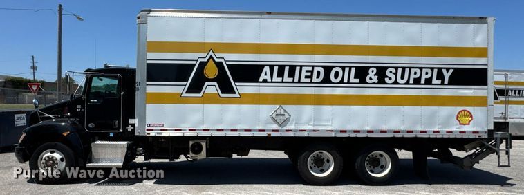 image for item DU9426 2013 Kenworth T370 box truck